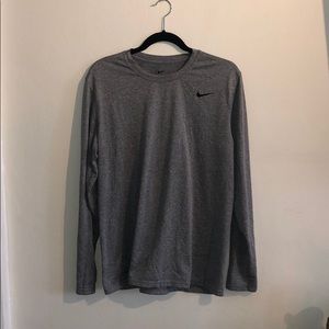 Men’s Nike L long sleeve